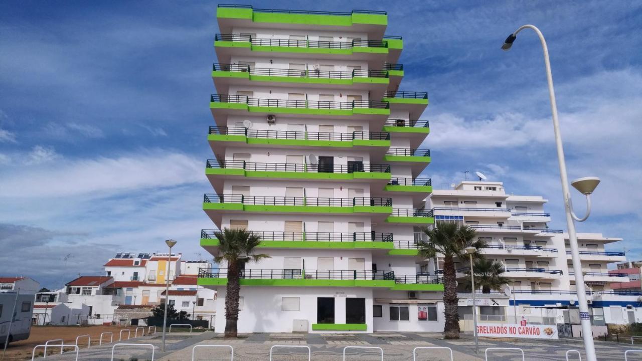 Monte Gordo T2 Frente Mar Apartment Bagian luar foto