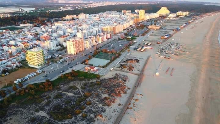 Monte Gordo T2 Frente Mar Apartment Bagian luar foto