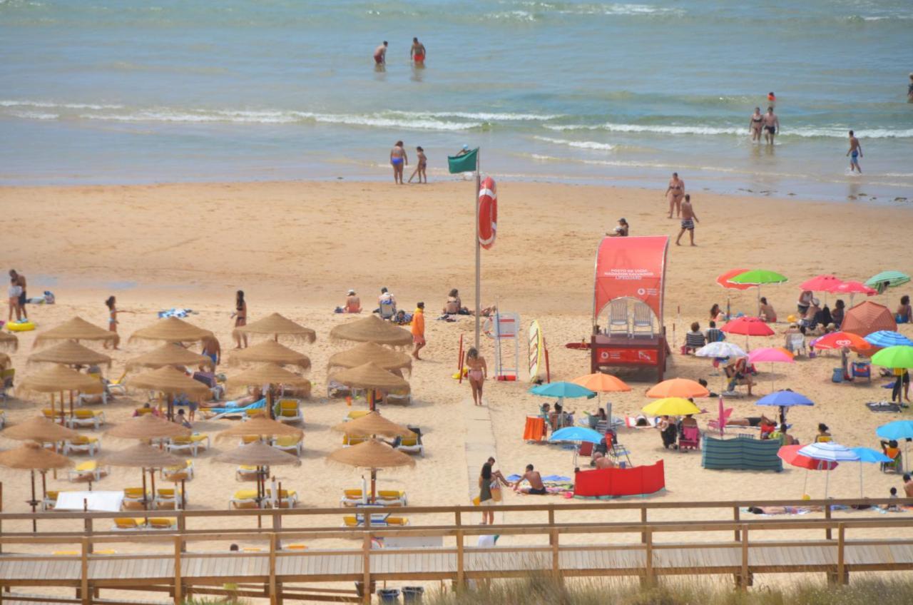 Monte Gordo T2 Frente Mar Apartment Bagian luar foto