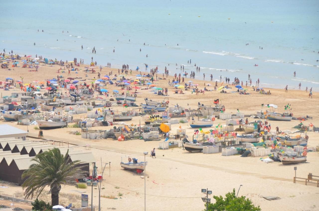 Monte Gordo T2 Frente Mar Apartment Bagian luar foto