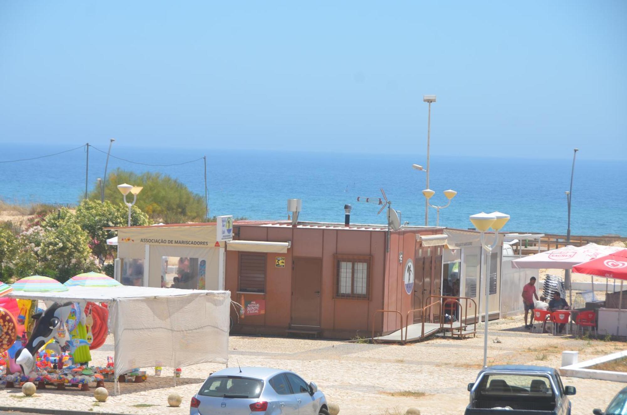 Monte Gordo T2 Frente Mar Apartment Bagian luar foto